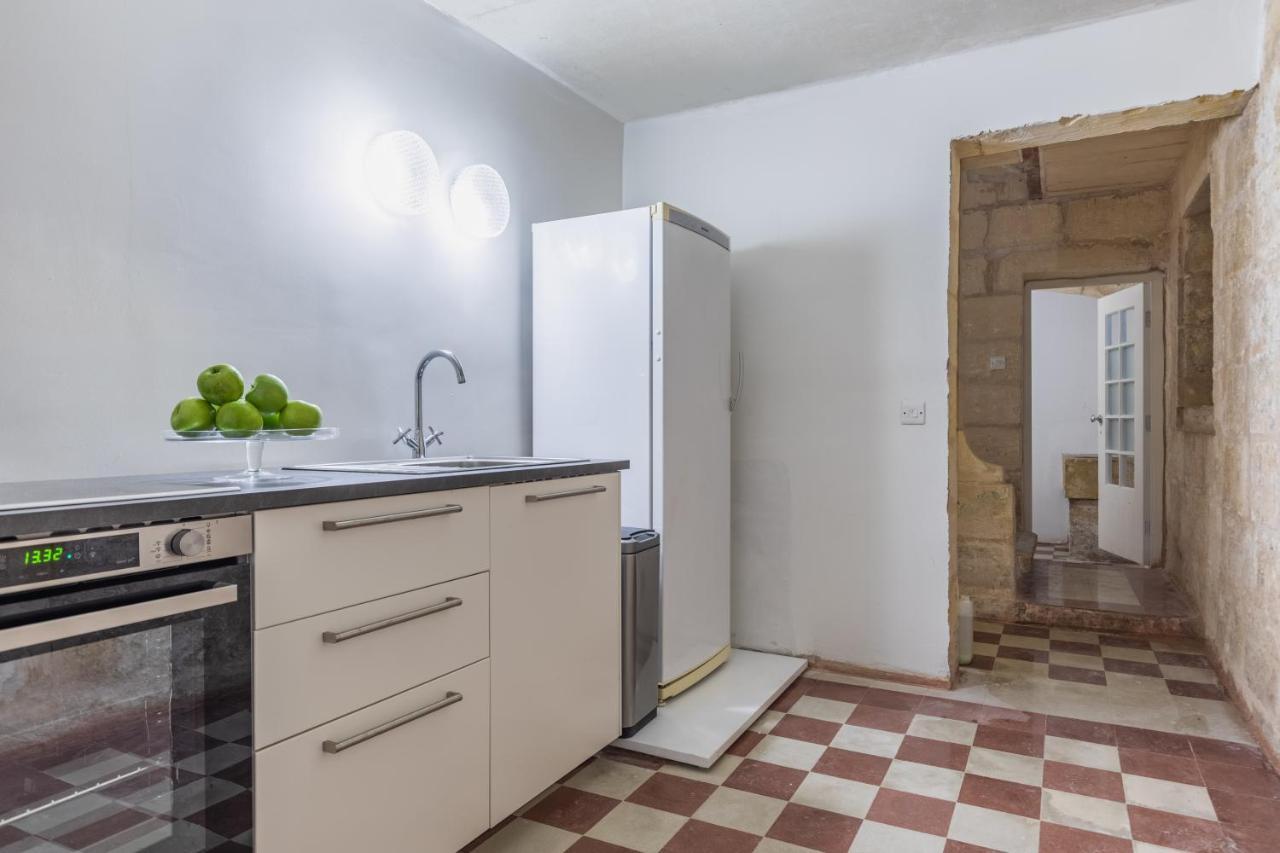 Stylish Retro Suites Il-Furjana Exterior photo