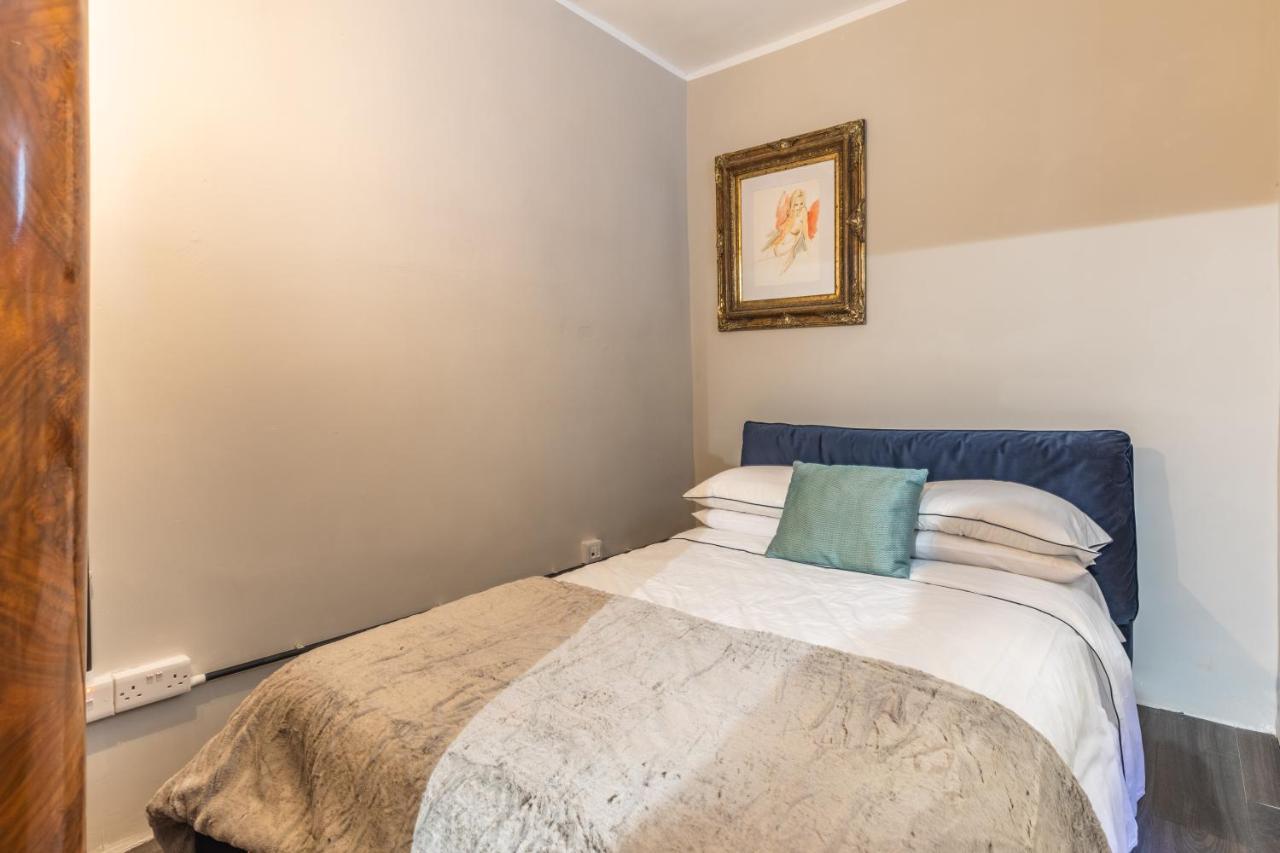 Stylish Retro Suites Il-Furjana Exterior photo