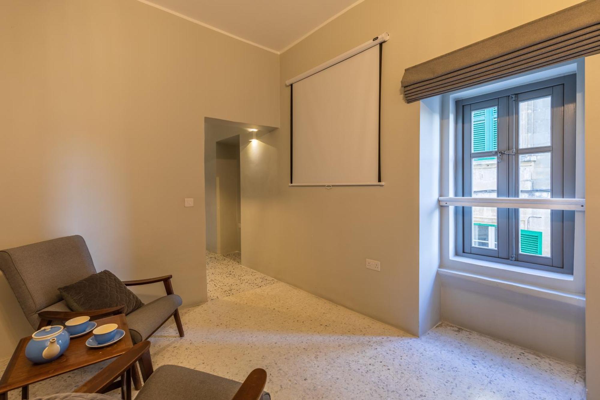 Stylish Retro Suites Il-Furjana Exterior photo